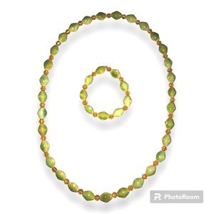 Vintage pale green ceramic bead necklace and bracelet set